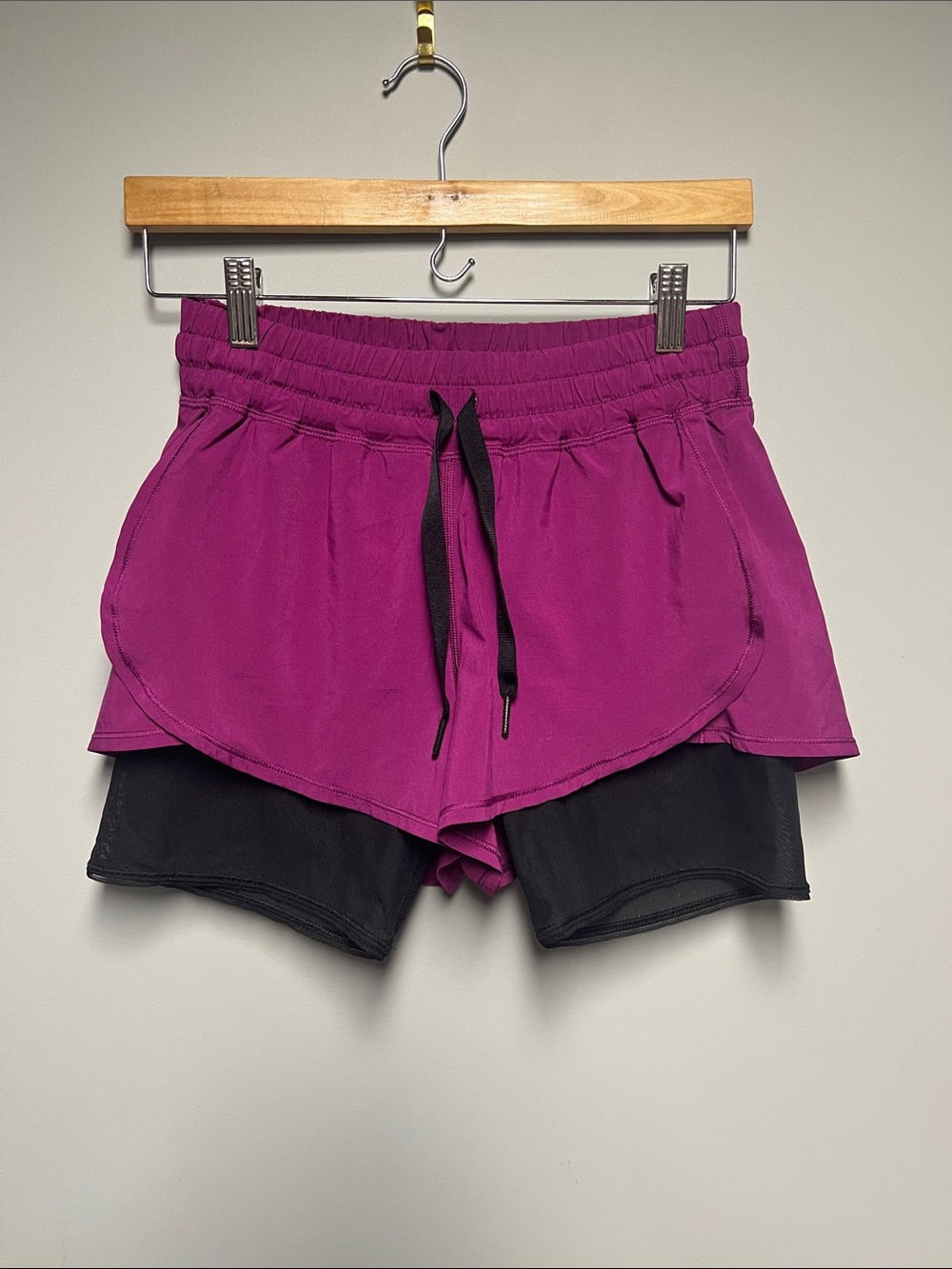 lululemon athletica Fuchsia Two-Layer Running Shorts with Black Liner